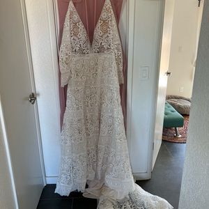 Size 20 Maggie Sottero Finley gown. Brand new.
